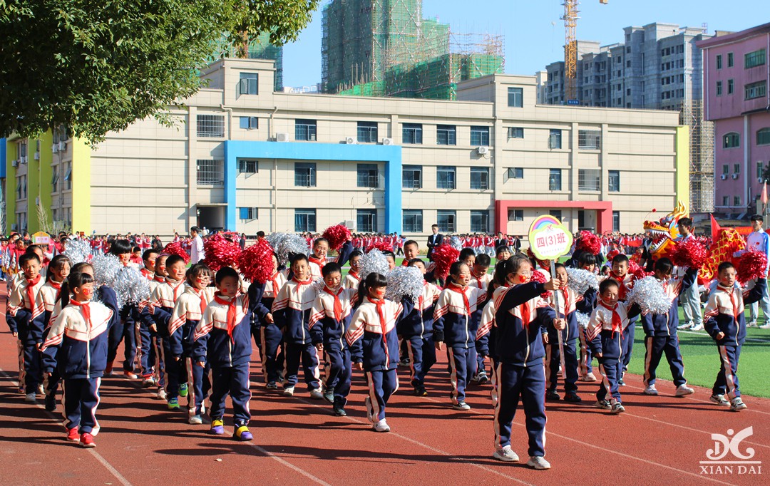 南昌現(xiàn)代外國語學(xué)校第二十三屆運(yùn)動(dòng)會(huì)開幕式掠影（二十八）